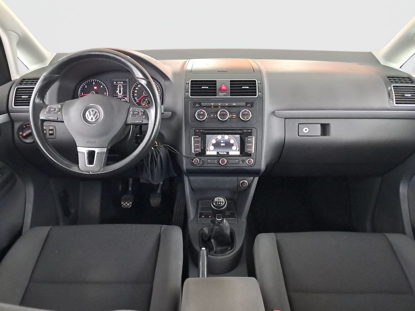 Volkswagen Touran, 2013