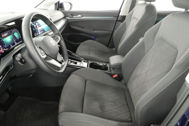 Volkswagen Golf - 2023