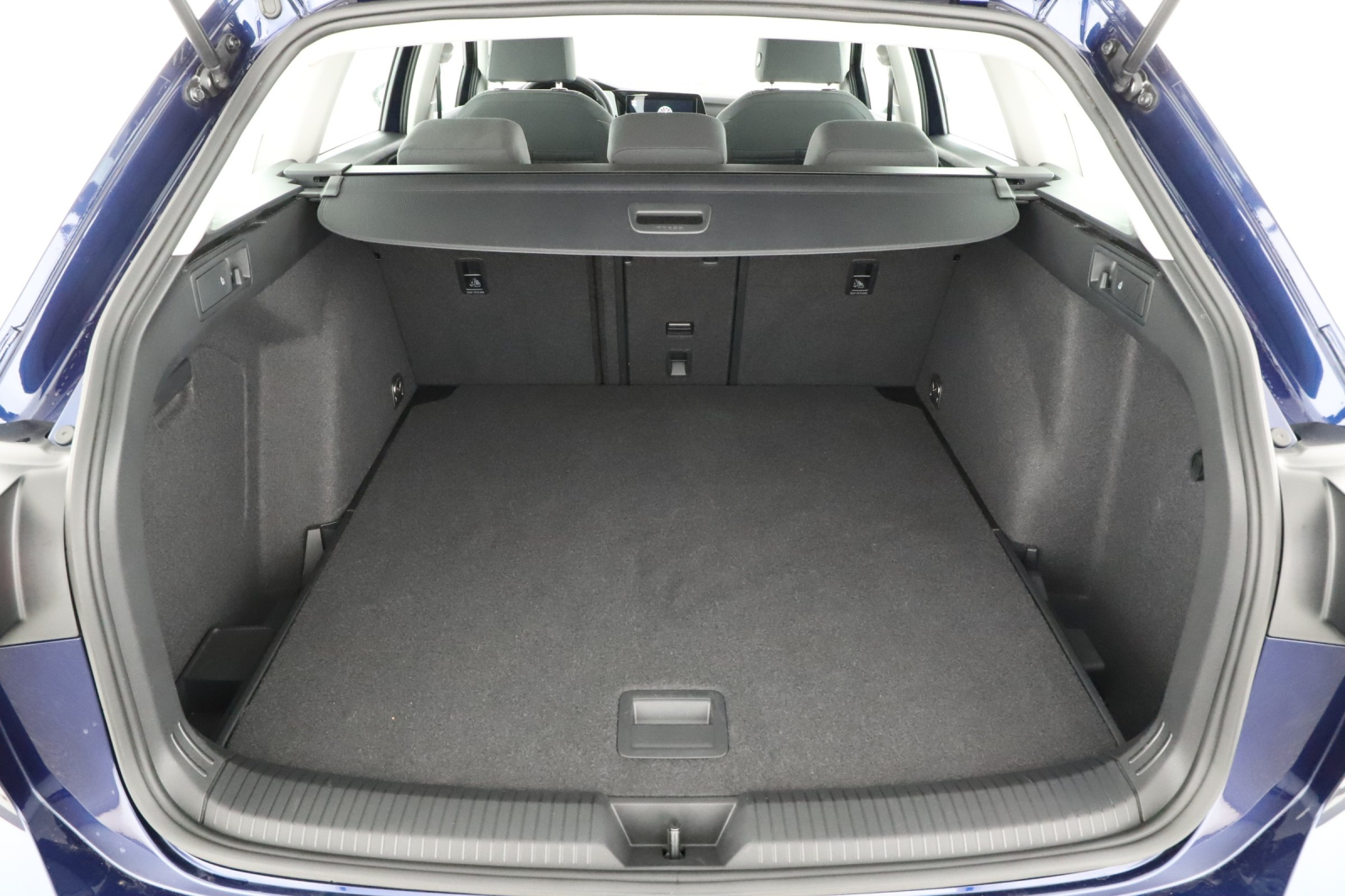 Volkswagen Golf - 2023
