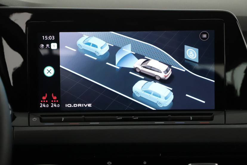 Volkswagen Golf, 2023