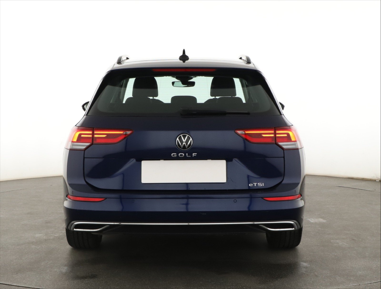 Volkswagen Golf - 2023