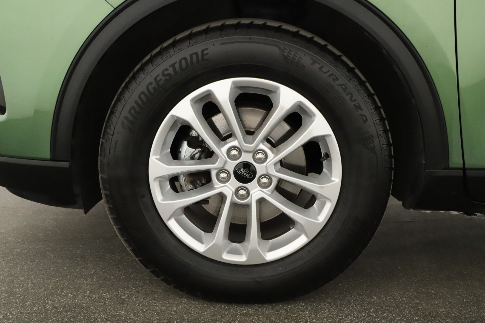 Ford Kuga - 2024