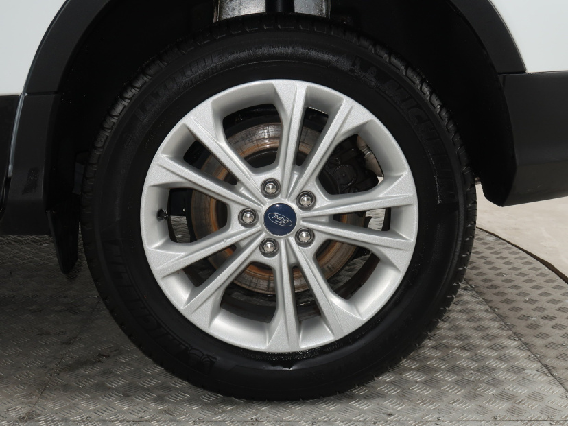 Ford Kuga, 2019