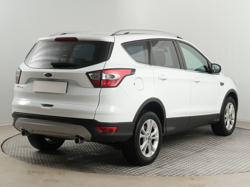 Ford Kuga, 2019