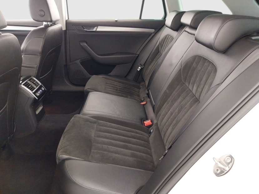 Škoda Superb, 2015