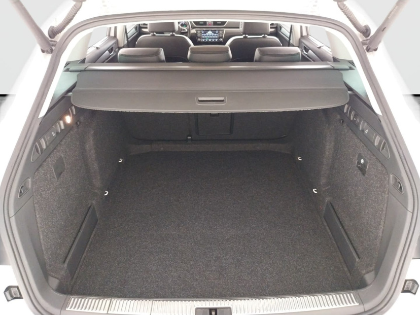 Škoda Superb, 2015