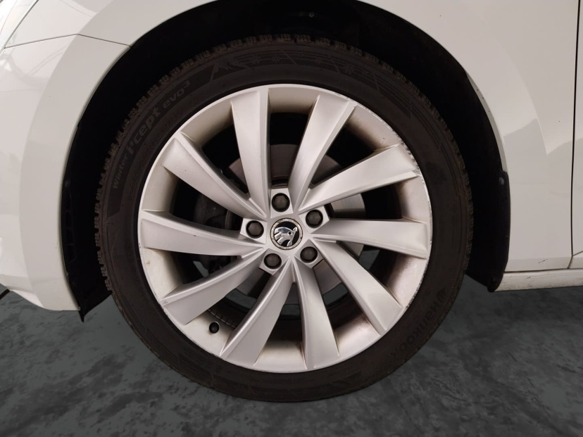 Škoda Superb, 2015