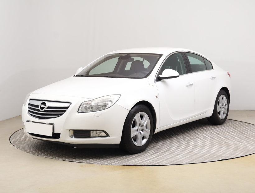 Opel Insignia, 2009