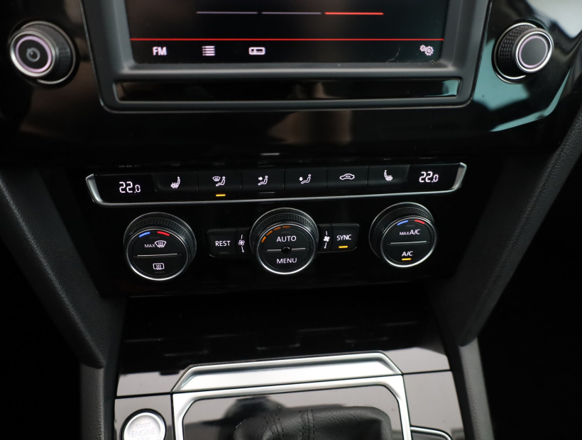 Volkswagen Passat, 2016