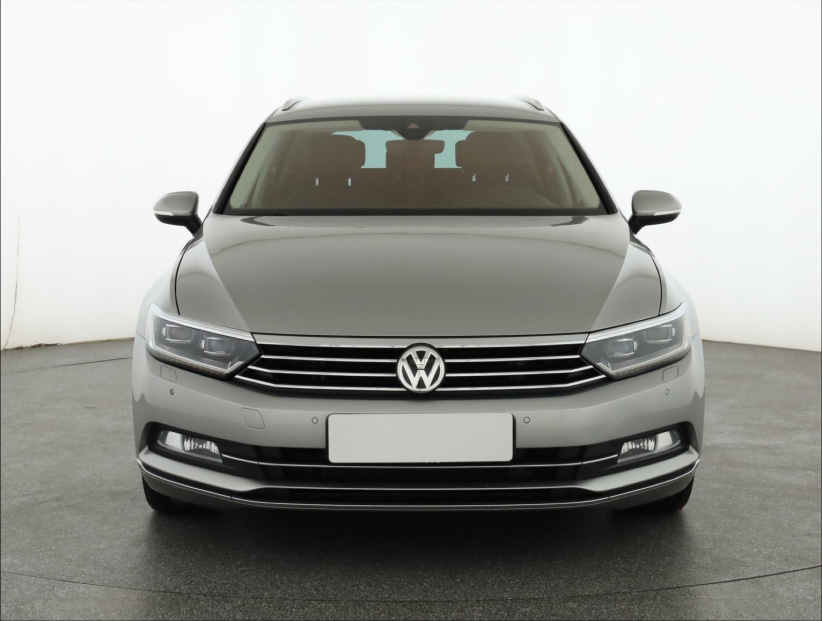 Volkswagen Passat, 2016