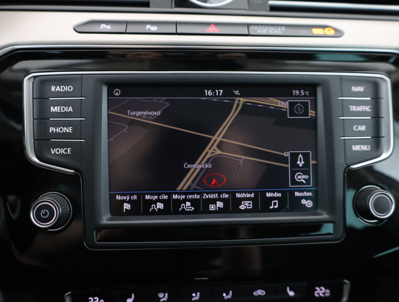 Volkswagen Passat, 2016
