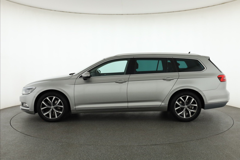 Volkswagen Passat, 2016