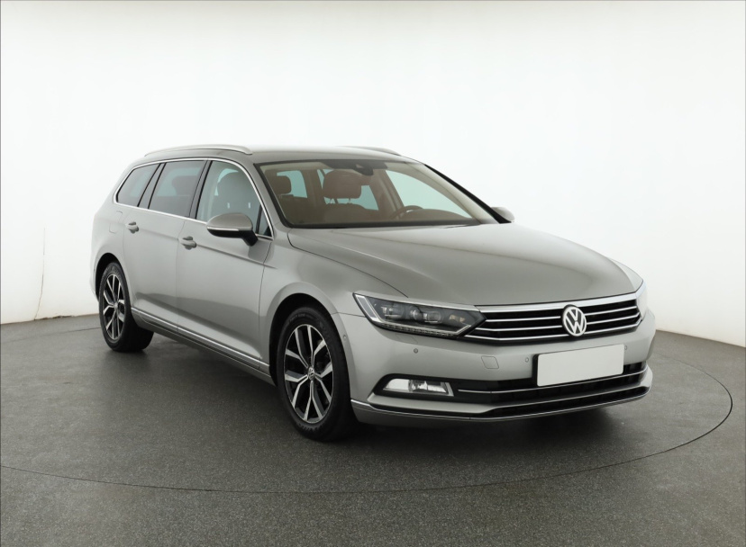 Volkswagen Passat, 2016