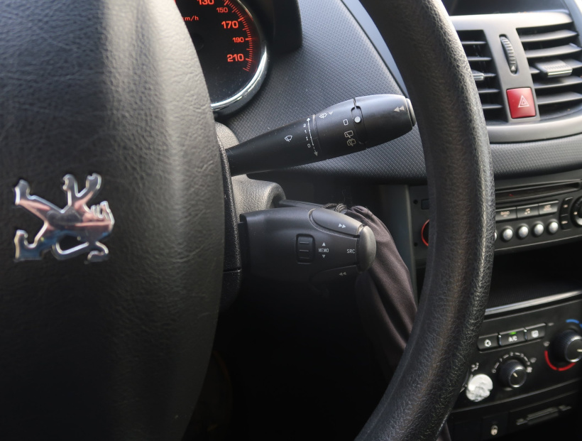 Peugeot 207, 2011