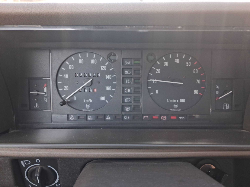 Škoda Favorit, 1990