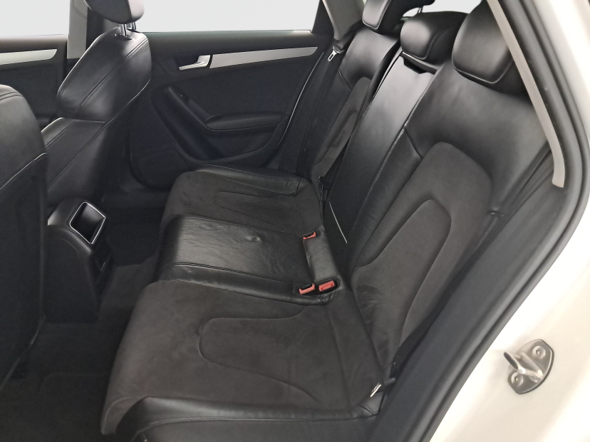 Audi A4, 2011