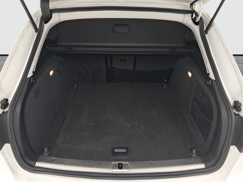 Audi A4, 2011