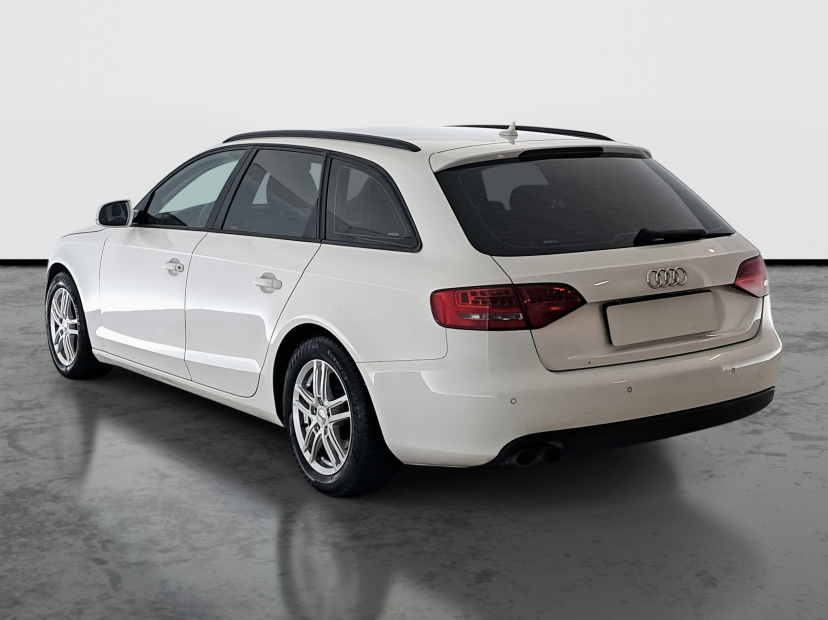 Audi A4, 2011
