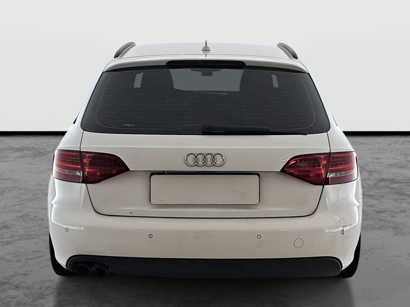 Audi A4, 2011