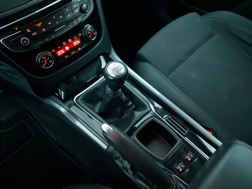 Peugeot 508, 2011