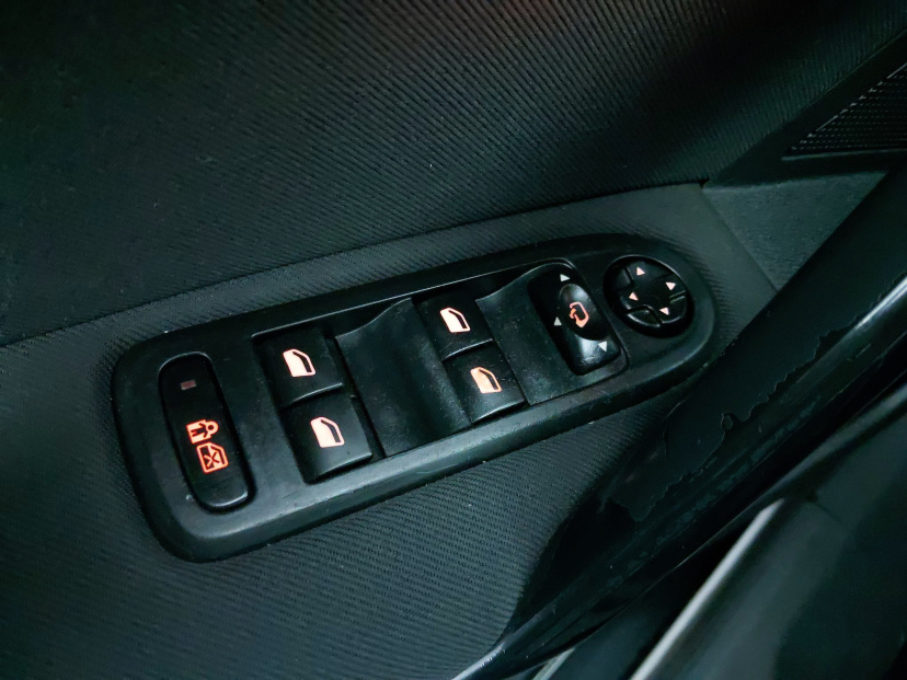 Peugeot 508, 2011