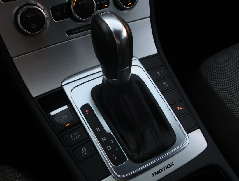 Volkswagen Passat, 2012