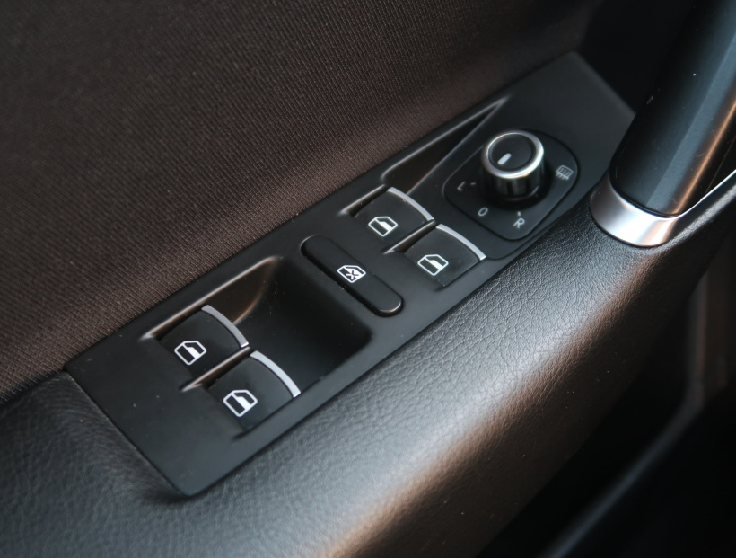 Volkswagen Passat, 2012