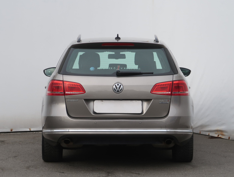 Volkswagen Passat, 2012