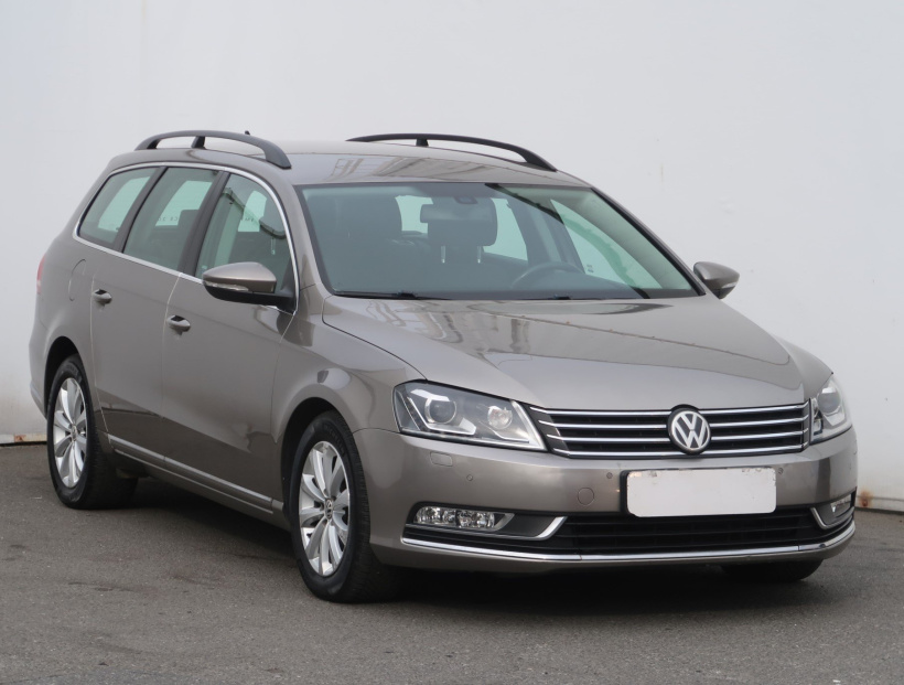 Volkswagen Passat, 2012
