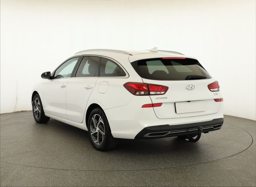 Hyundai i30, 2022