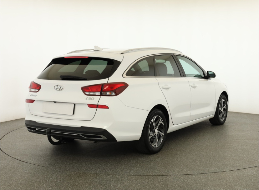 Hyundai i30, 2022