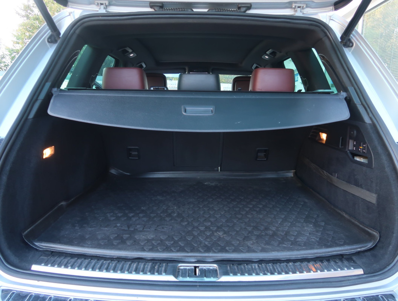 Volkswagen Touareg, 2013
