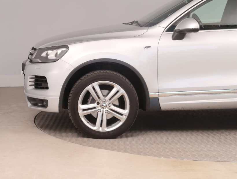 Volkswagen Touareg, 2013