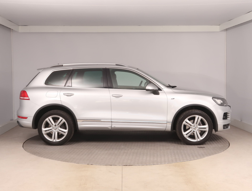 Volkswagen Touareg, 2013