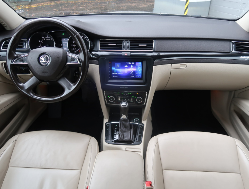 Škoda Superb, 2014