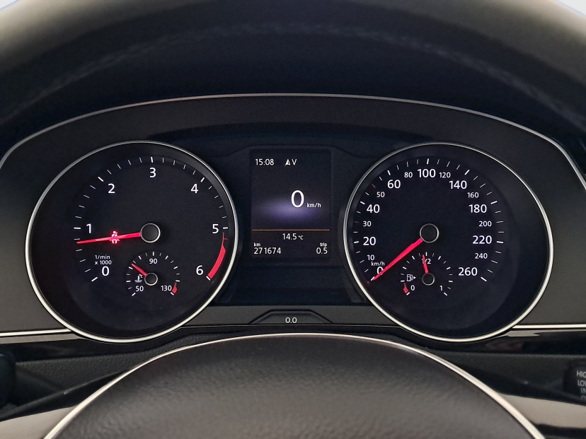 Volkswagen Passat, 2015