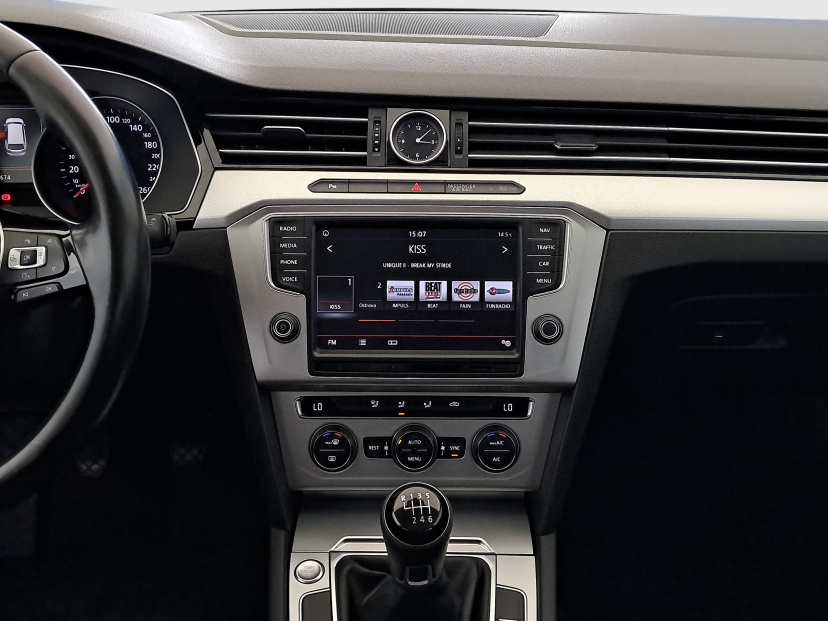 Volkswagen Passat, 2015