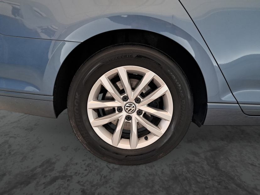 Volkswagen Passat, 2015