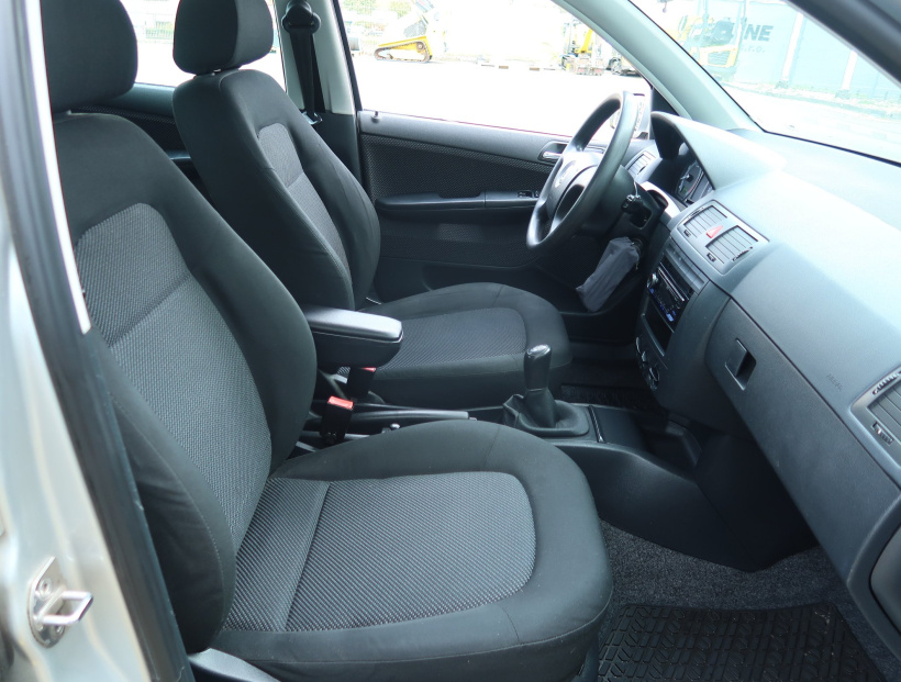 Škoda Fabia, 2005