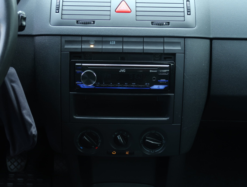 Škoda Fabia, 2005