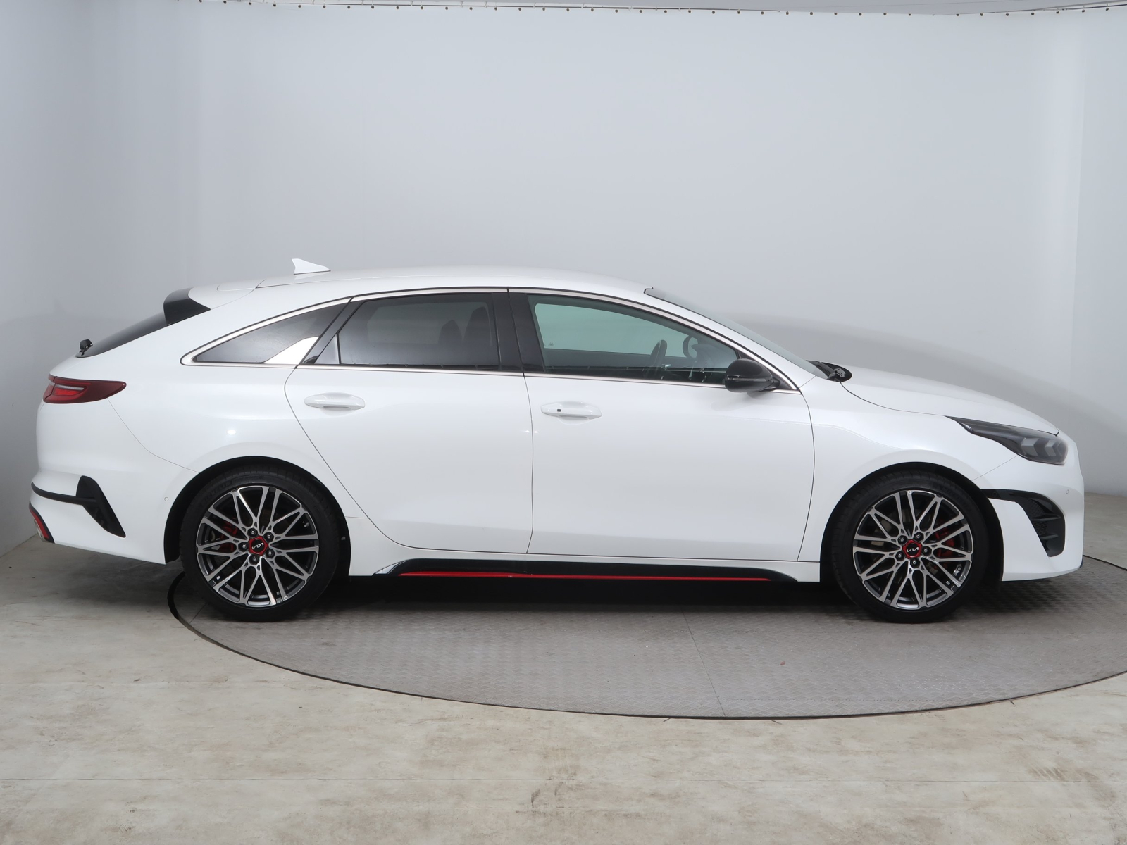 Kia ProCeed - 2024