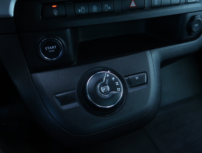 Peugeot Traveller, 2018