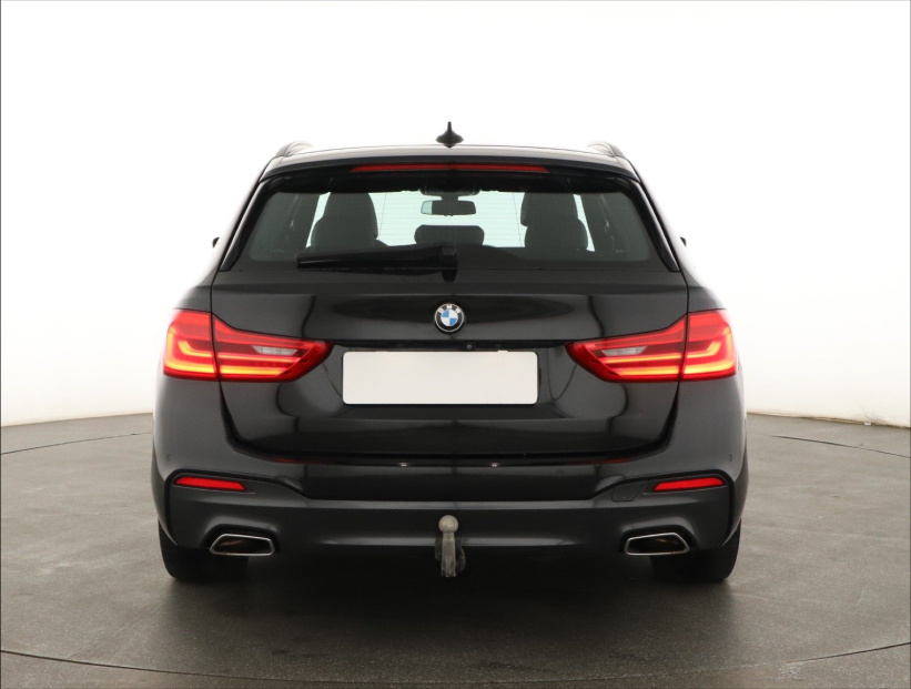 BMW 5, 2020