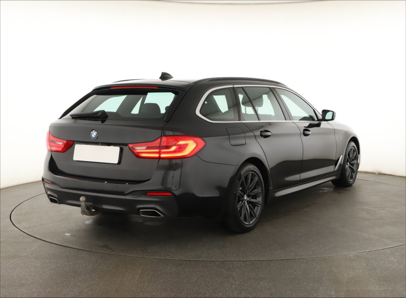 BMW 5, 2020