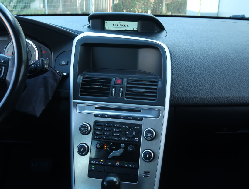 Volvo XC60, 2011