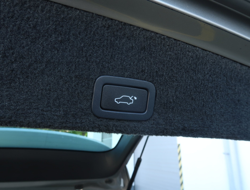 Volvo XC60, 2011