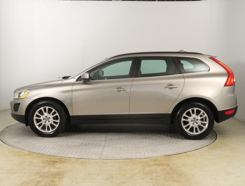 Volvo XC60, 2011