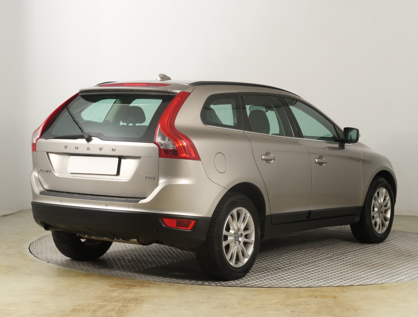 Volvo XC60, 2011