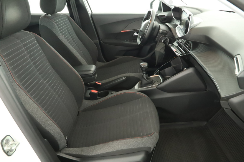 Peugeot 2008, 2020