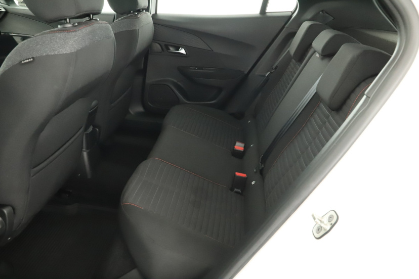 Peugeot 2008, 2020